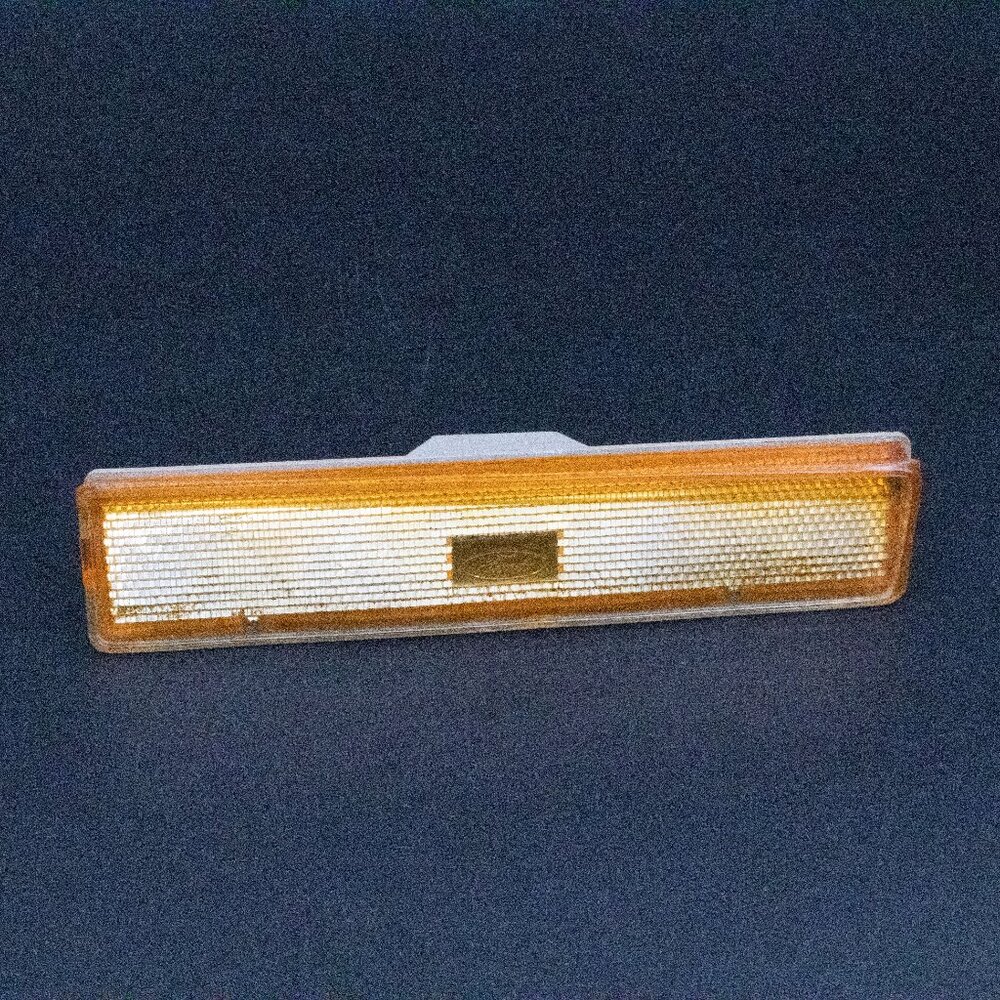 1980-86 Ford F150 Bronco Driver Park Light Side Marker OEM E0TB-15A428-AB